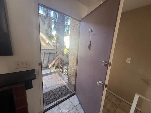 9131 Burnet Avenue 10, North Hills, CA 91343