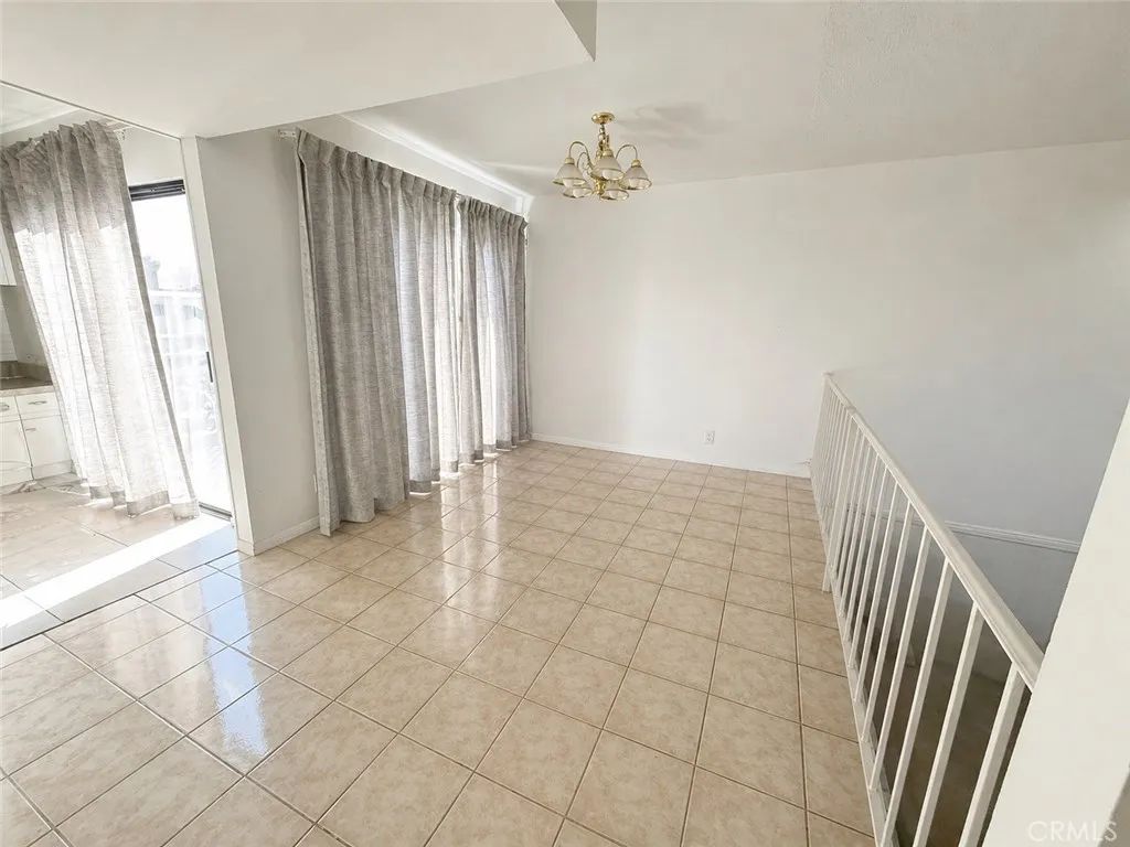 9131 Burnet Avenue 10, North Hills, CA 91343
