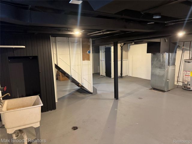 13614 Montrose Street, Detroit, MI 48227