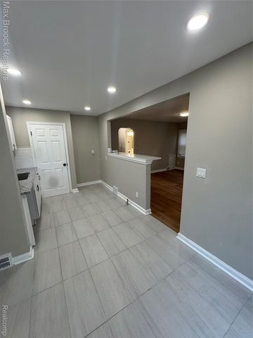 13614 Montrose Street, Detroit, MI 48227