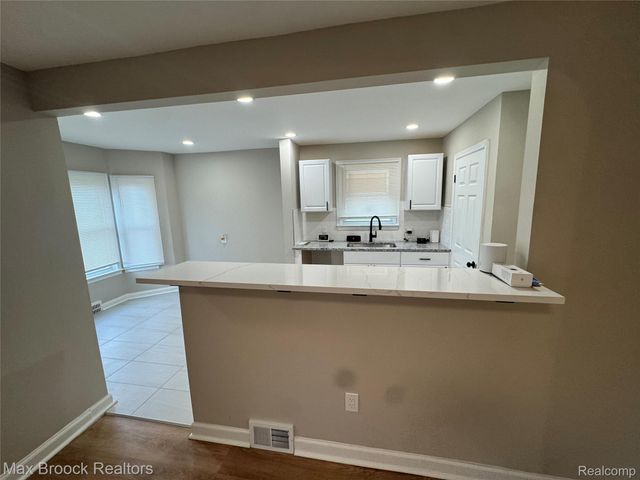 13614 Montrose Street, Detroit, MI 48227