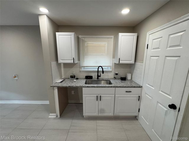 13614 Montrose Street, Detroit, MI 48227