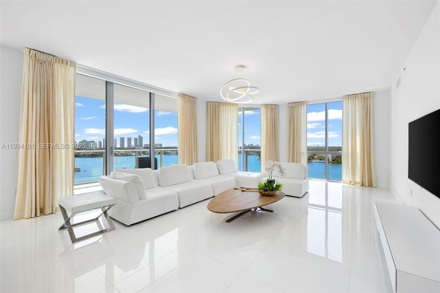 17111 Biscayne Blvd 1110, North Miami Beach, FL 33160