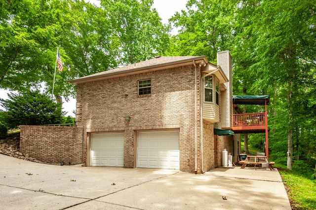 6513 N Mount Pleasant Rd, Greenbrier, TN 37073