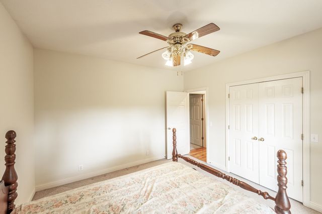 6513 N Mount Pleasant Rd, Greenbrier, TN 37073