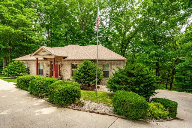 6513 N Mount Pleasant Rd, Greenbrier, TN 37073