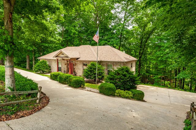 6513 N Mount Pleasant Rd, Greenbrier, TN 37073