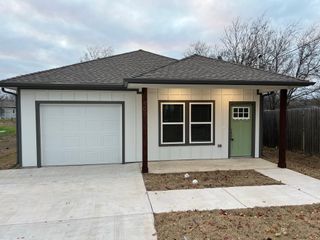 402 N Elliott, Sherman, TX 75090