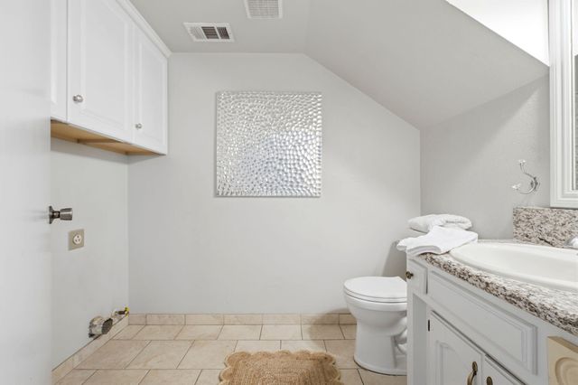 331 N Capitola Court 4, Porterville, CA 93257