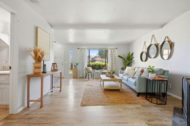 331 N Capitola Court 4, Porterville, CA 93257