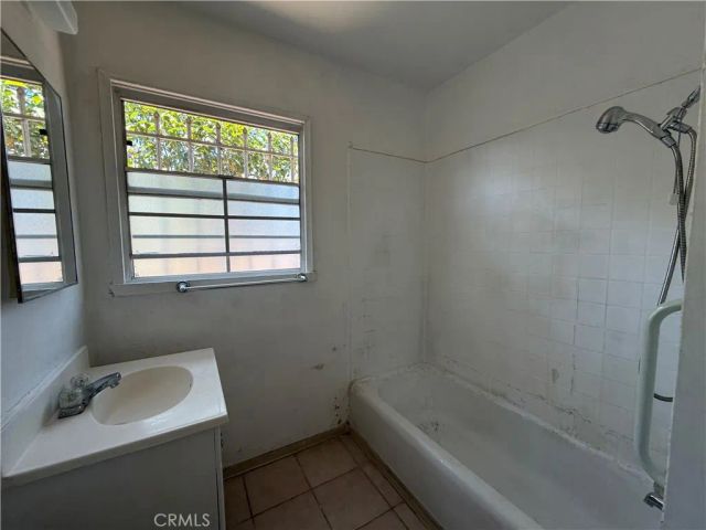 2420 Lovejoy Street, Pomona, CA 91767