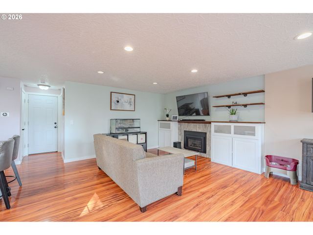 705 Ne 158TH Ave, Vancouver, WA 98684