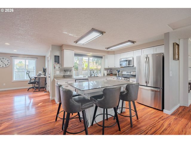 705 Ne 158TH Ave, Vancouver, WA 98684