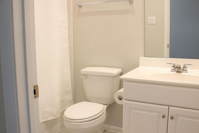 14314 Lunan Drive, Texas City, TX 77568