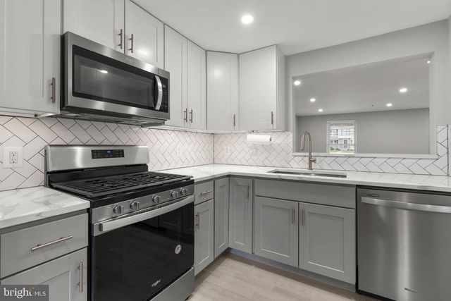20517 STAFFORDSHIRE DR, Germantown, MD 20874