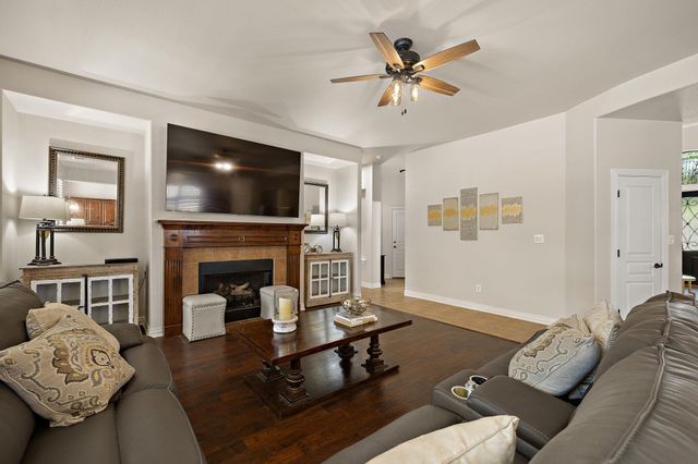 2237 Hamlet CIR, Round Rock, TX 78664