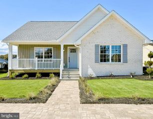 320 8TH AVENUE, Luray, VA 22835