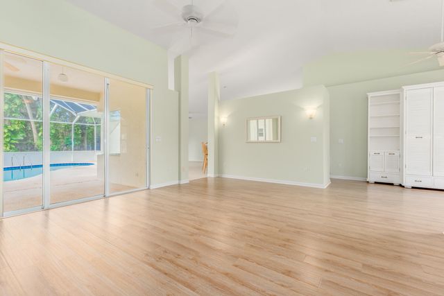 612 SE 6th Street, Stuart, FL 34994