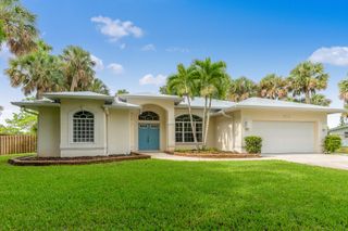 612 SE 6th Street, Stuart, FL 34994