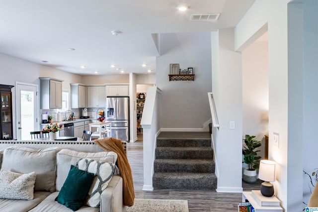 524 BRIDLEWOOD CIRCLE, Morris, AL 35116