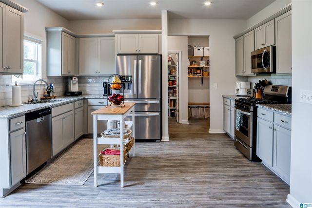 524 BRIDLEWOOD CIRCLE, Morris, AL 35116