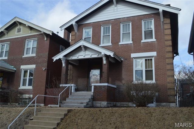 3949 Flad Avenue, St Louis, MO 63110