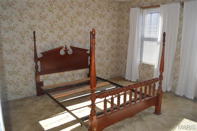 3949 Flad Avenue, St Louis, MO 63110