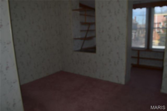 3949 Flad Avenue, St Louis, MO 63110