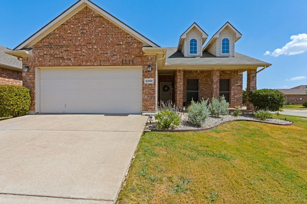 6200 Charisma Court, Fort Worth, TX 76131 — exterior