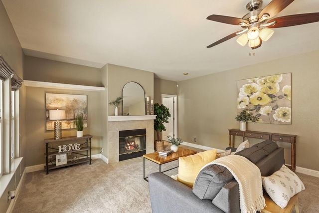 2501 Leonatus Ave, Modesto, CA 95355