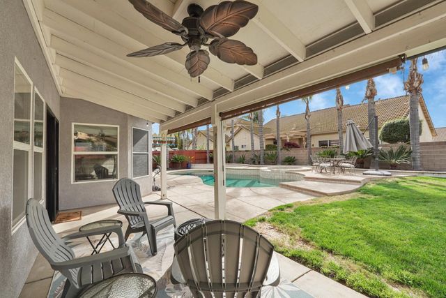 2501 Leonatus Ave, Modesto, CA 95355