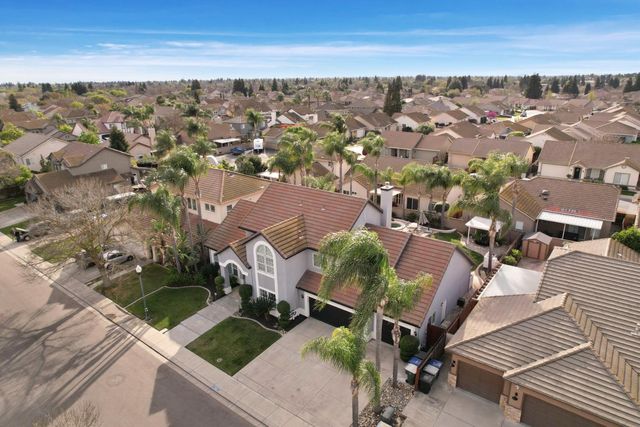 2501 Leonatus Ave, Modesto, CA 95355