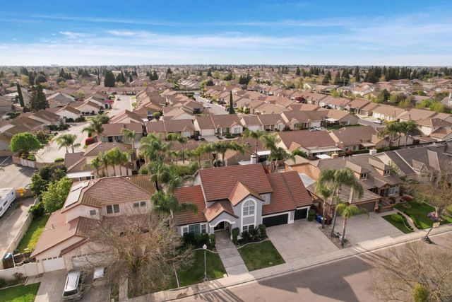 2501 Leonatus Ave, Modesto, CA 95355