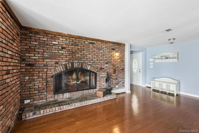 279 E Shore Drive, Massapequa, NY 11758