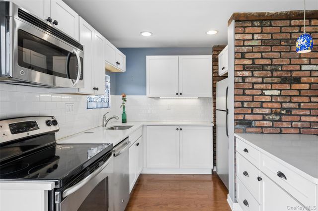 279 E Shore Drive, Massapequa, NY 11758