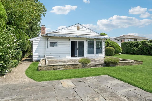 279 E Shore Drive, Massapequa, NY 11758