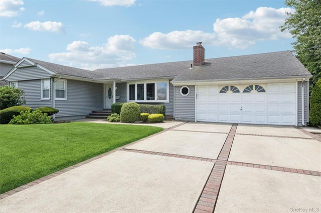 279 E Shore Drive, Massapequa, NY 11758