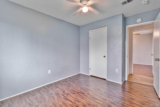 11384 Manzanita Street, Armona, CA 93202