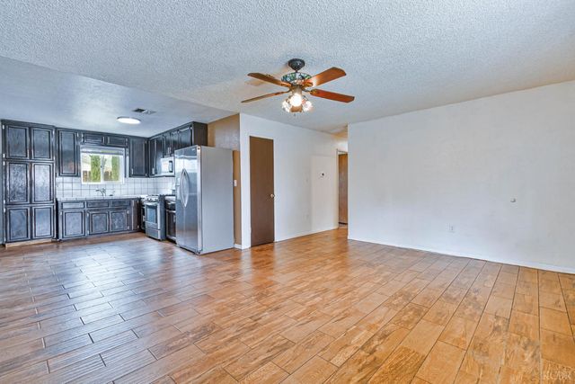 11384 Manzanita Street, Armona, CA 93202