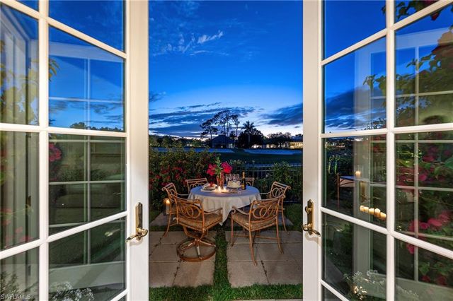 2595 Twinflower LN, Naples, FL 34105