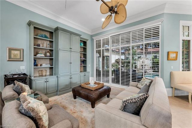 2595 Twinflower LN, Naples, FL 34105