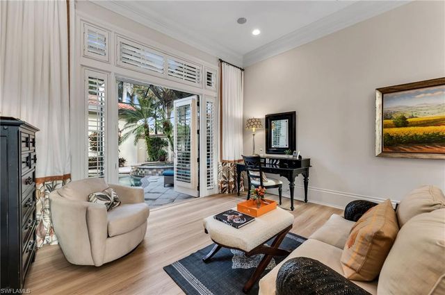 2595 Twinflower LN, Naples, FL 34105