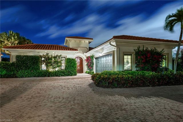 2595 Twinflower LN, Naples, FL 34105