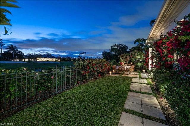 2595 Twinflower LN, Naples, FL 34105