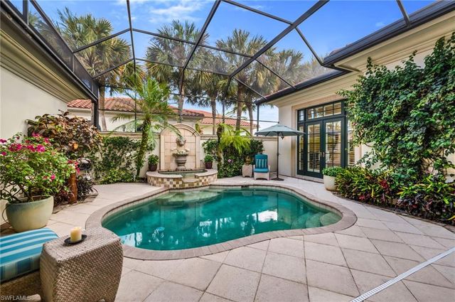 2595 Twinflower LN, Naples, FL 34105