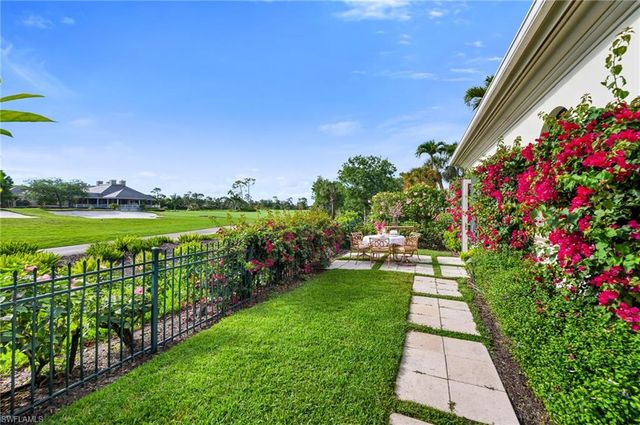 2595 Twinflower LN, Naples, FL 34105