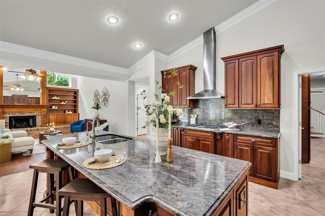 1404 EAST LAKE WOODLANDS PARKWAY, Oldsmar, FL 34677