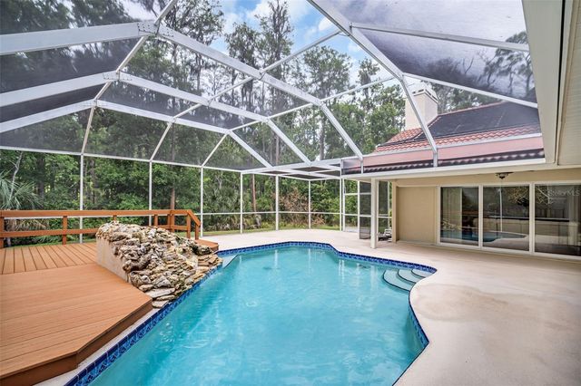1404 EAST LAKE WOODLANDS PARKWAY, Oldsmar, FL 34677