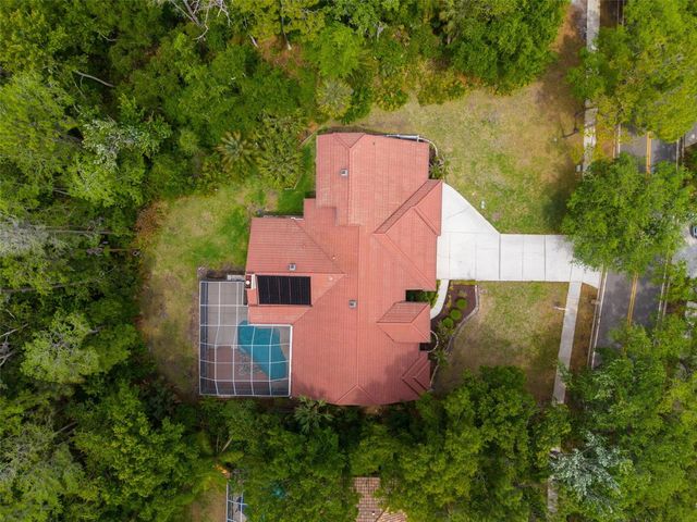 1404 EAST LAKE WOODLANDS PARKWAY, Oldsmar, FL 34677