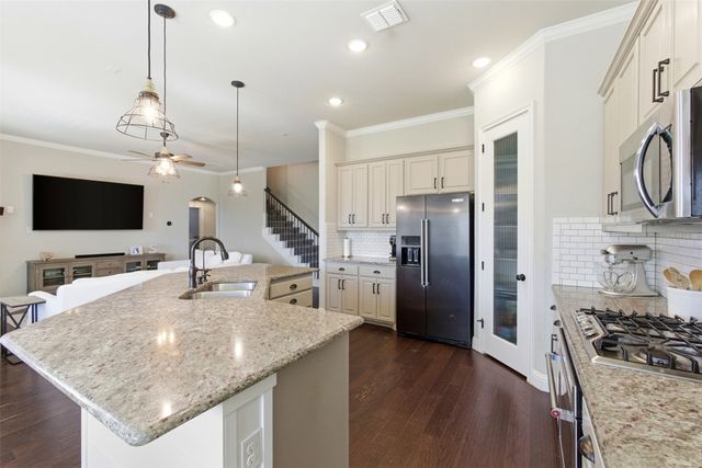 7216 Warwick Court, North Richland Hills, TX 76180